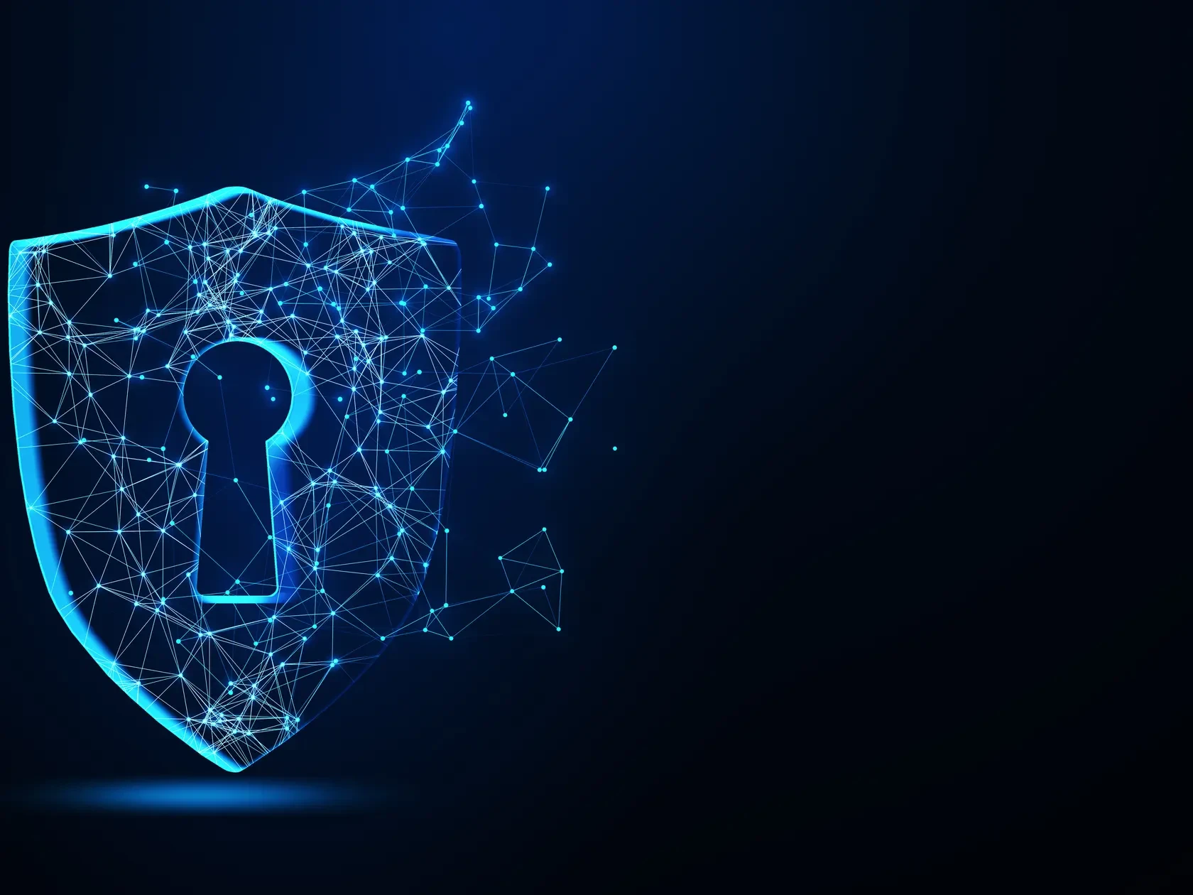 Kreatives digitales polygonales Schildhologramm auf blauem Hintergrund mit Mock-up-Platz